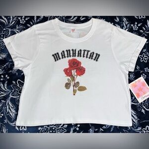 NWT! Electric Pink “Manhattan” Rose Printed Tee 22” P2P